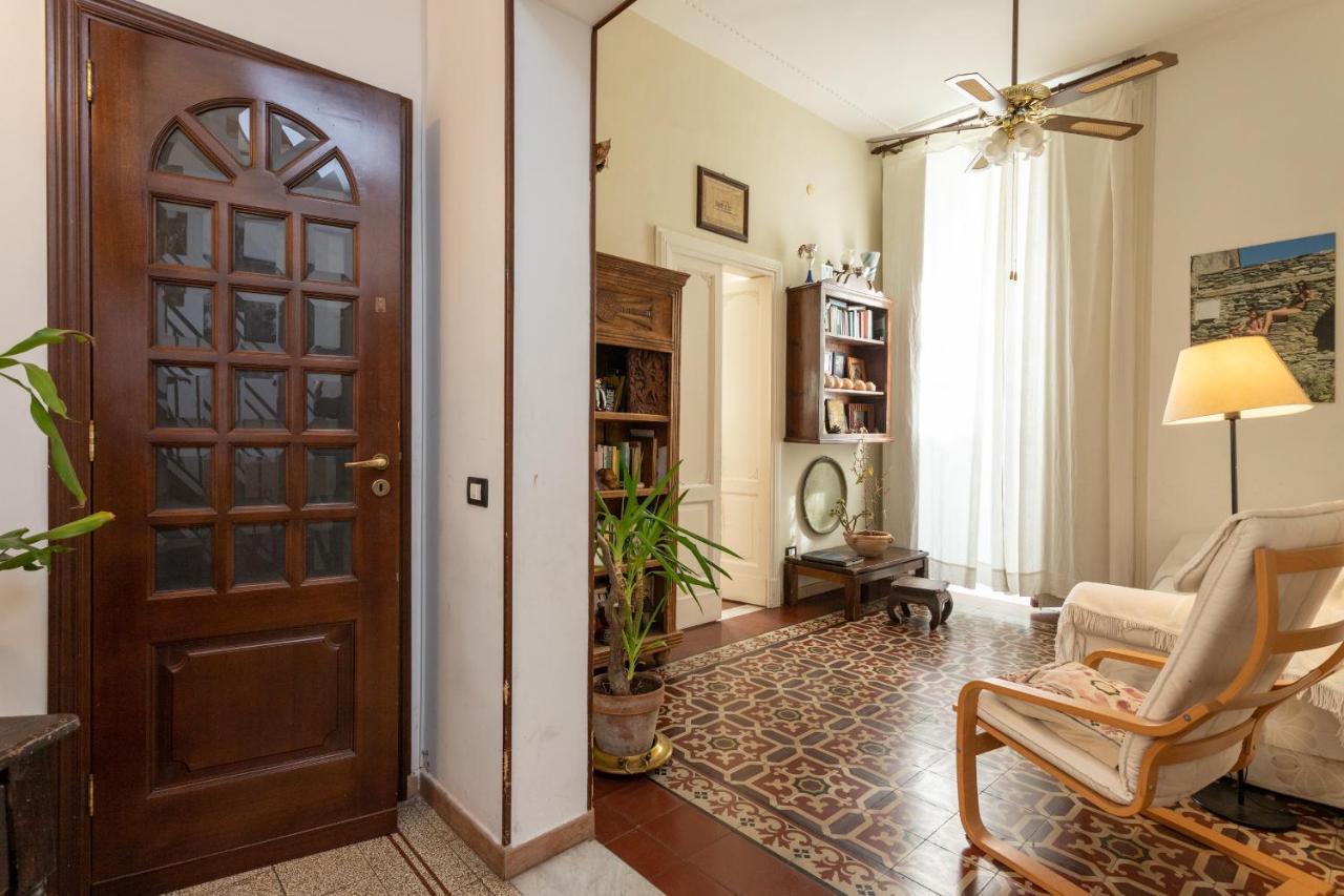 Zefiro Rooms Catania Bagian luar foto