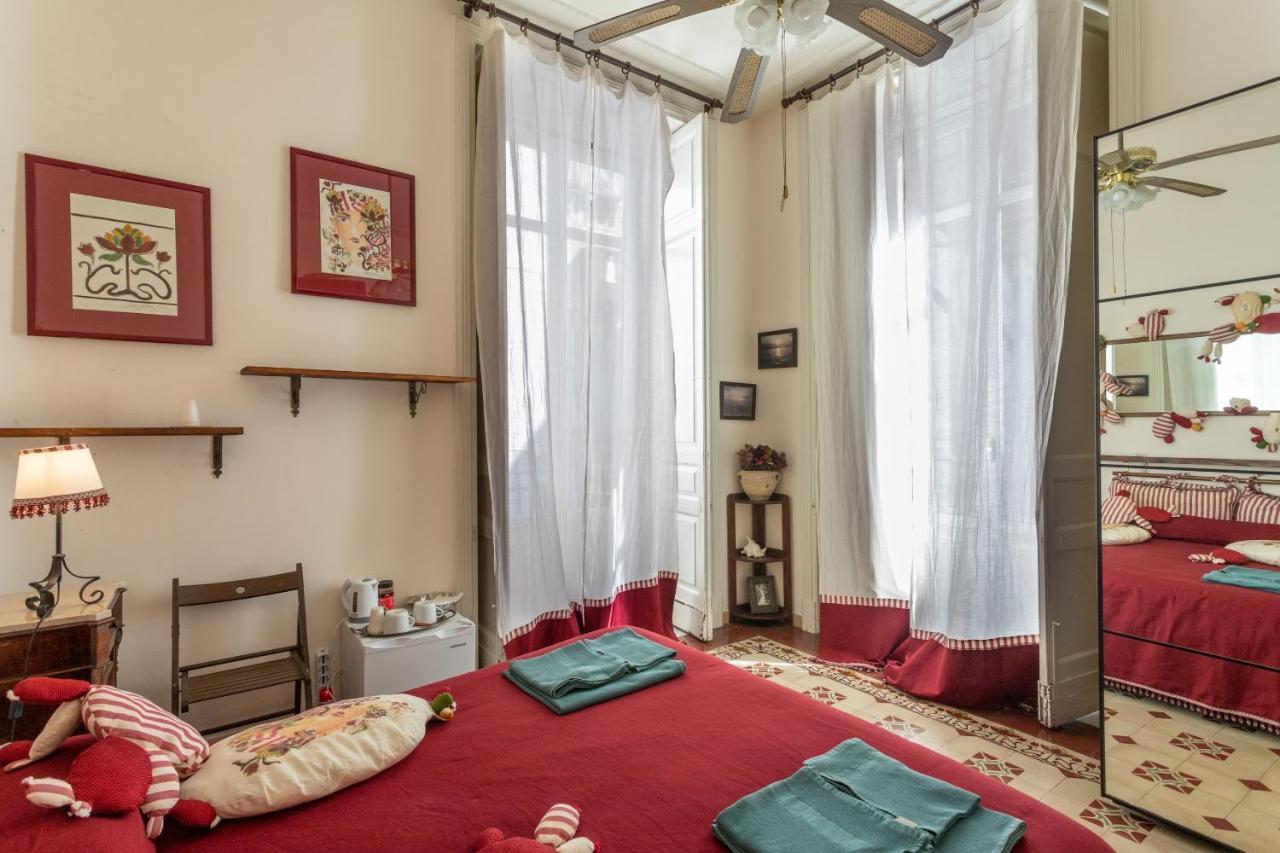 Zefiro Rooms Catania Bagian luar foto